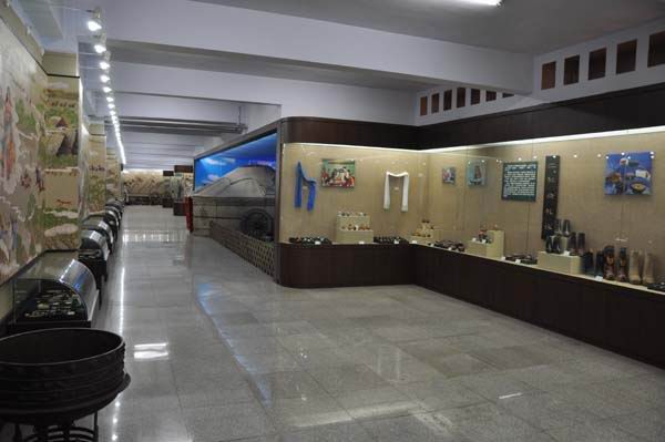 郭尔罗斯博物馆